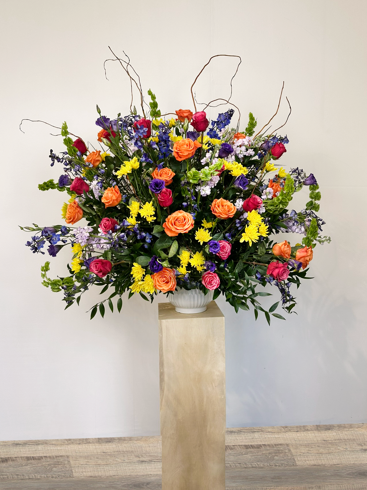 Vibrant Delight-Premium